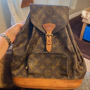 SOLD! AUTHENTIC LV Montsouris MM Backpack